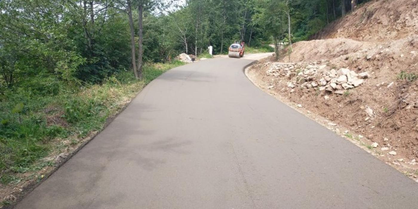 CJ Cluj desfășoară lucrări de întreținere pe drumul județean DJ 107N Plopi – Gura Râșca