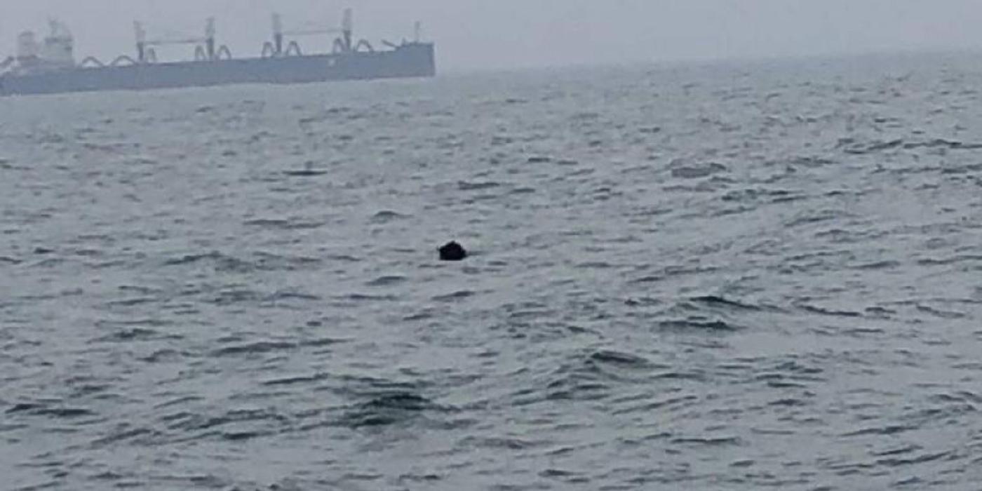 Incendiu produs la o navă aflată în zona de ancoraj numărul 1 a Portului Constanţa / Focul a izbucnit în zona spaţiilor de locuit