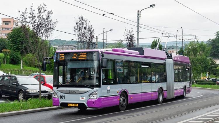 Compania de Transport Public Cluj neagă că ar ține 52 de troleibuze noi în garaj