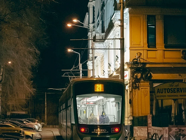 Tramvaiul care sparge tăcerea urbană: Legătura din Piața Unirii și marile șantiere de pe Griviței și Ion Mihalache, pe masa CGMB
