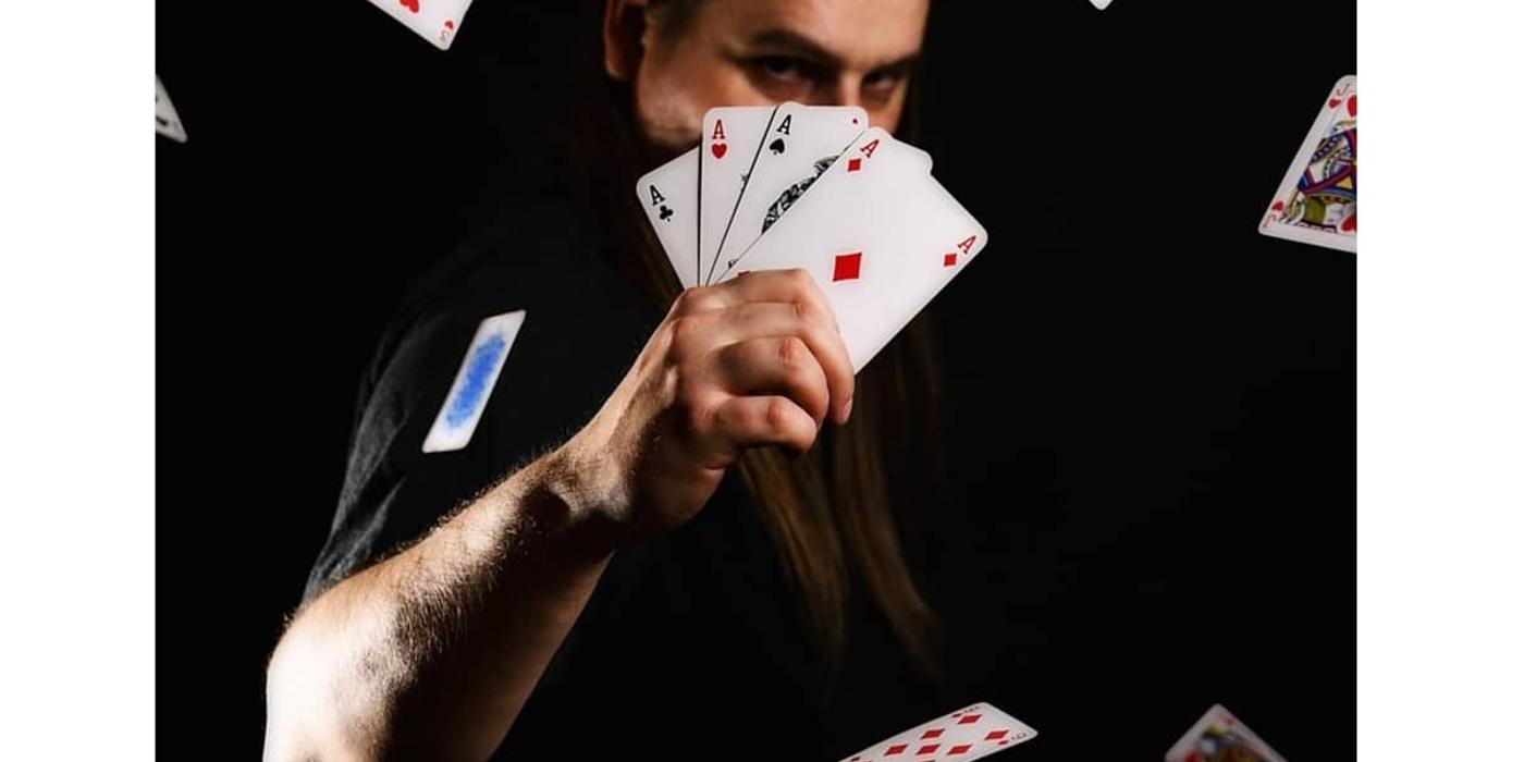 Impactul tehnologiei asupra industriei cazinourilor online