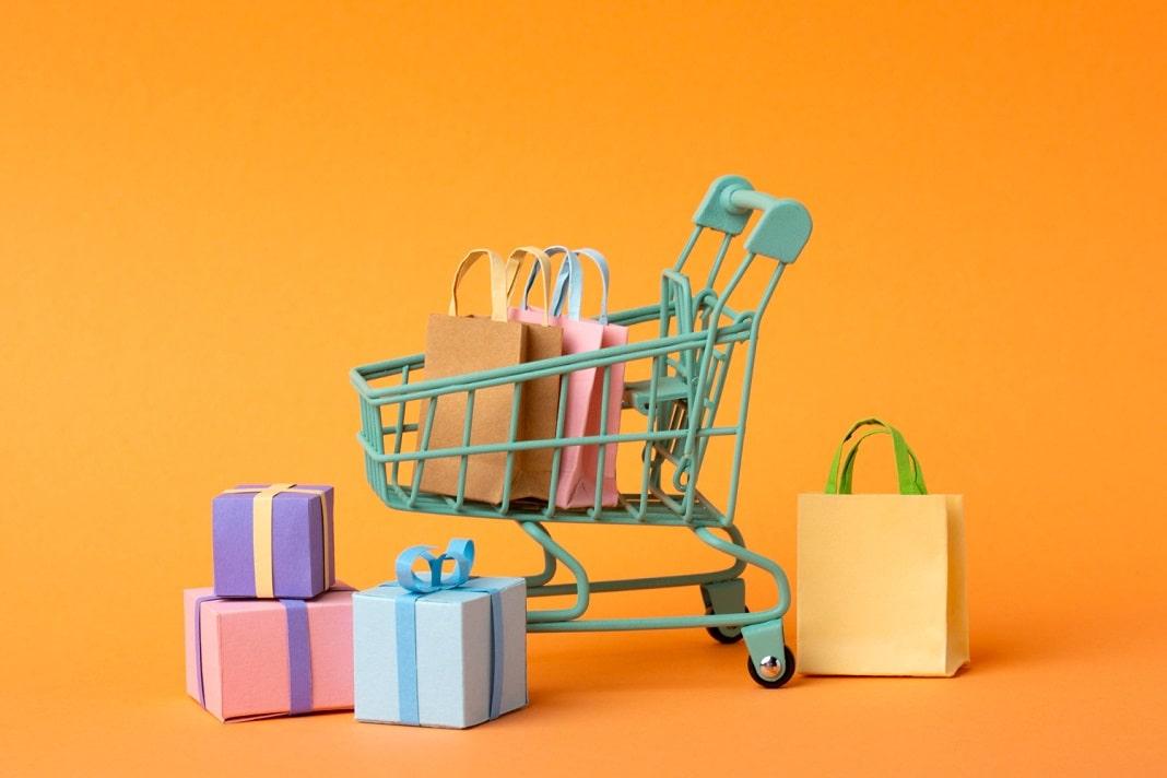 Peste un sfert din retailerii online anticipează o creștere a afacerilor în 2023