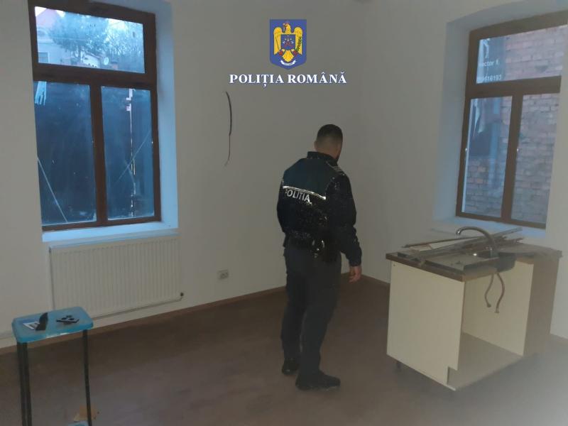 Astăzi au loc percheziții în Cluj și în alte județe din țară. Acțiunea vizează un dosar de înșelăciune cu mobilă la comandă