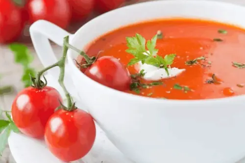 Supe reci și răcoroase (servite direct de la frigider)