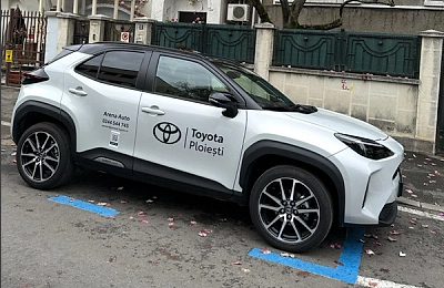 Toyota Yaris Cross 1.5 VVT-i HSD 4×2 Exclusive GR Sport, testat de Informateca.ro și disponibil acum la Toyota Ploiești – Video