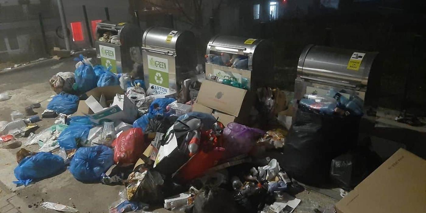 Clujenii încheie contractele cu noua firmă de salubritate