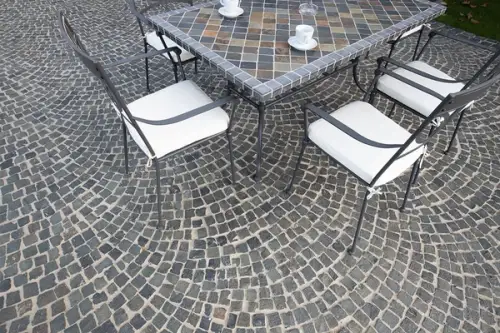 Soluții ingenioase pentru grădinile verticale DIY: Cum să amenajezi un perete verde plin de viață