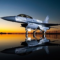 Piloții de F-16 ai Ucrainei zboară în orb. Antrenamentul, scurtat cu 3 luni. Pregătiți și în România
