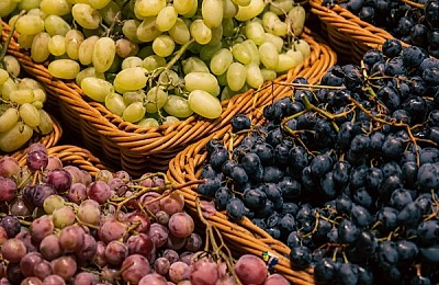 De ce unele soiuri de struguri se potrivesc mai bine pentru vinurile demiseci?