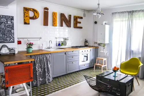 Acasa la Liana si Sorin o amenajare cu accente retro