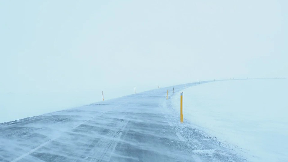 Prognoza meteo, 4 ianuarie. Iarna își intră în drepturi: Temperaturile scad și va ninge viscolit