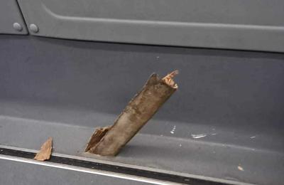 Nicuşor Dan, după ce o şină de tramvai a străpuns podeaua unui autobuz: Au rămas 50 de kilometri de linie de tramvai care sunt într-o stare deplorabilă