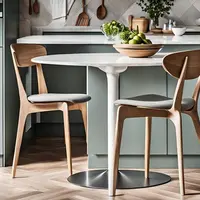 Recondiționarea scaunelor de bucătărie: sfaturi pentru o bucătărie cu aspect nou