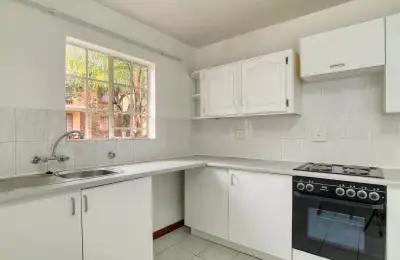 Kitchen Cabinet Organization: Maximize Your Space!