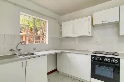 Organizarea dulapurilor: Maximizează spațiul în bucătărie!