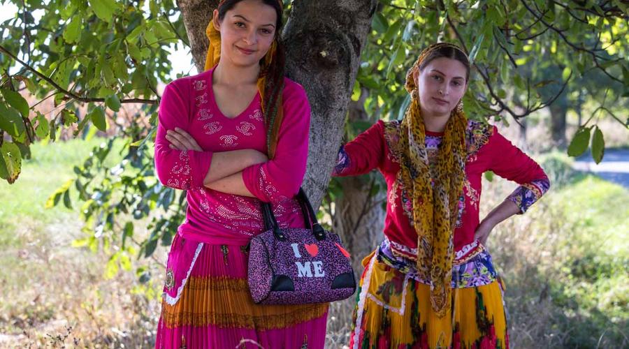 Ziua internațională a Rromilor! (8 Aprilie)