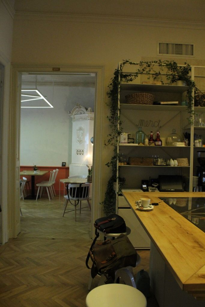 Interviu Eliza Yokina: Simbio este locul in care poti evada din cotidian fara sa fugi din el.