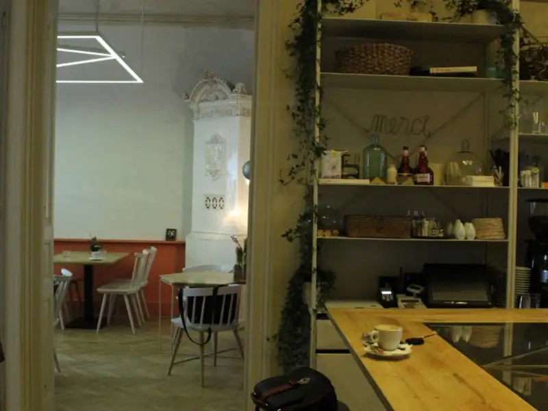 Interviu Eliza Yokina: Simbio este locul in care poti evada din cotidian fara sa fugi din el.