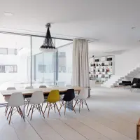 Nonconformism si combinatie de stiluri intr-o casa din Bucuresti