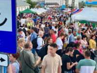 Mii de turiști au ajuns la Jurilovca pentru un festival neexistant: Cum au creat agențiile de turism și Inteligența Artificială o dezinformare de proporții