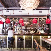 Salon Golescu Decor eclectic cu jazz pe fundal pentru un gastro-cocktail-bar din centrul Capitalei