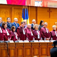 Judecătorii CCR scapă de modificările pensiilor magistraților. Rămâne vechea schemă: pensii de 80% și vechime de 25 de ani