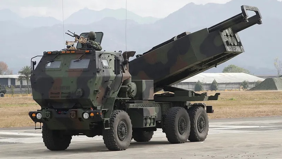 Taiwan instalează lansatoare de rachete HIMARS împotriva Chinei. România și-a luat HIMARS de 1.500.000.000$