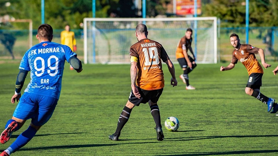 Cum să alegi ghetele de fotbal perfecte pentru performanțe optime