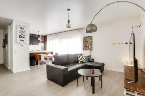 Culoare si 4 camere perfecte pentru o familie cu 2 copii