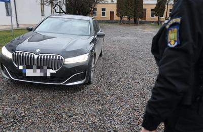Un clujean a rămas fără BMW-ul de lux în urma confiscării sale de către vameși