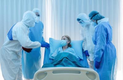 Cazurile COVID-19 au explodat în China. Noi restricții au fost anunțate, Europa e în alertă