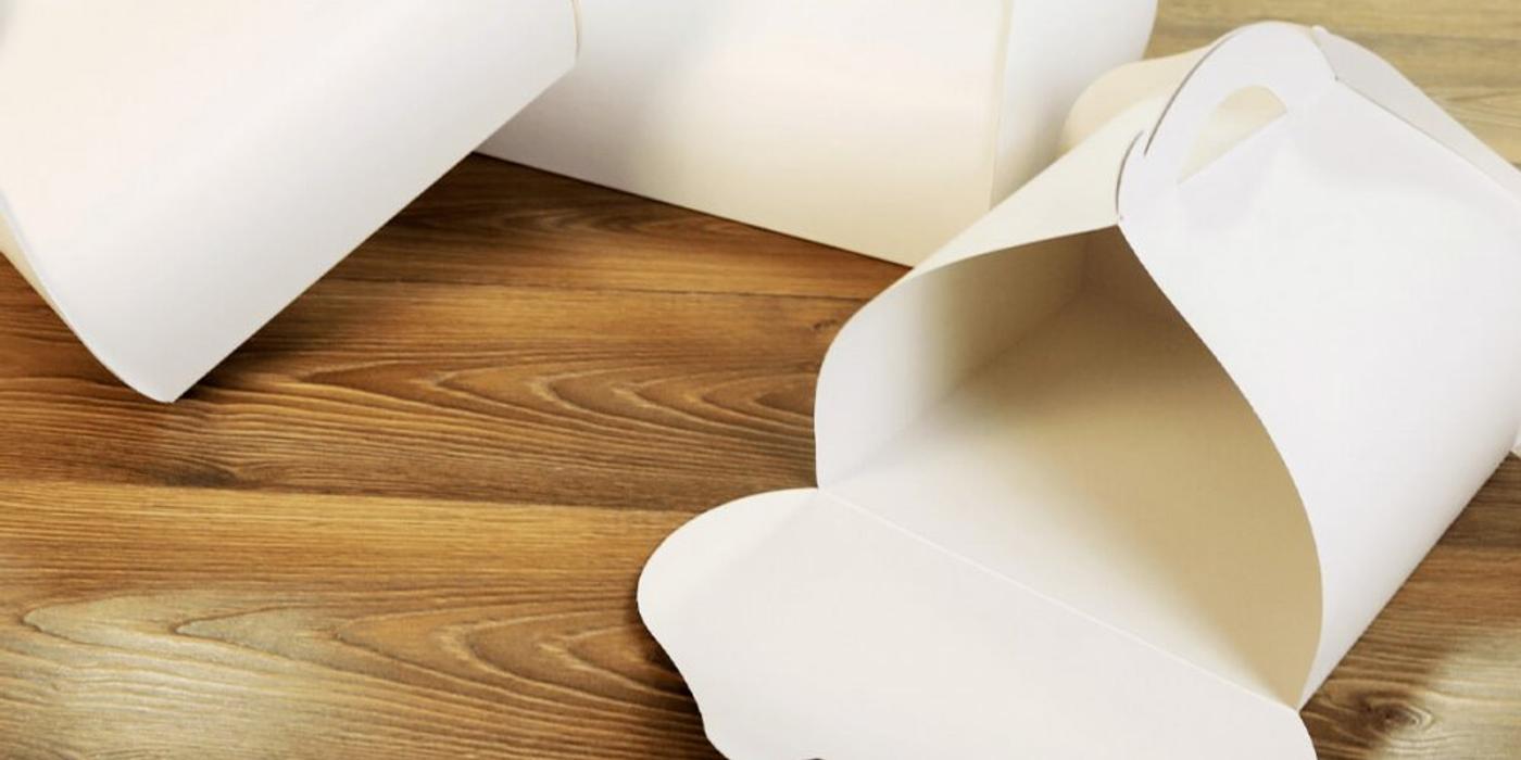 Cum poate un ambalaj smart - cutia pentru felii de tort - să-ți evidențieze brandul de deserturi