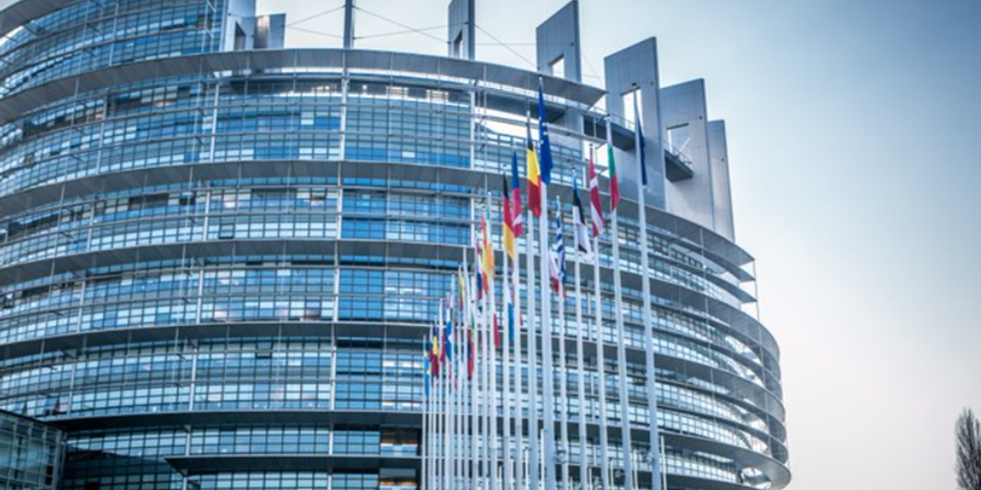 Polonia obţine de la UE aprobarea primei plăţi din fonduri europene de relansare economică, în sumă de cinci miliarde de euro