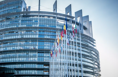 Polonia obţine de la UE aprobarea primei plăţi din fonduri europene de relansare economică, în sumă de cinci miliarde de euro