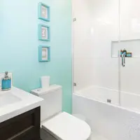 Cum sa decorezi baia cu un aer mediteranean