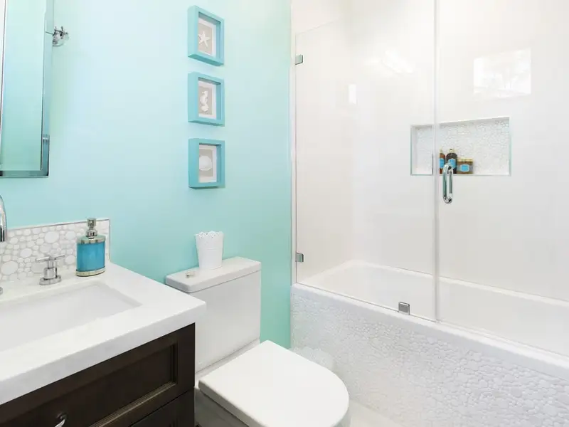 Cum sa decorezi baia cu un aer mediteranean