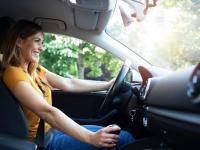 Cum frânezi corect fără să distrugi ambreiajul: Greșeala pe care o fac 90% dintre șoferi la frânarea cu ABS
