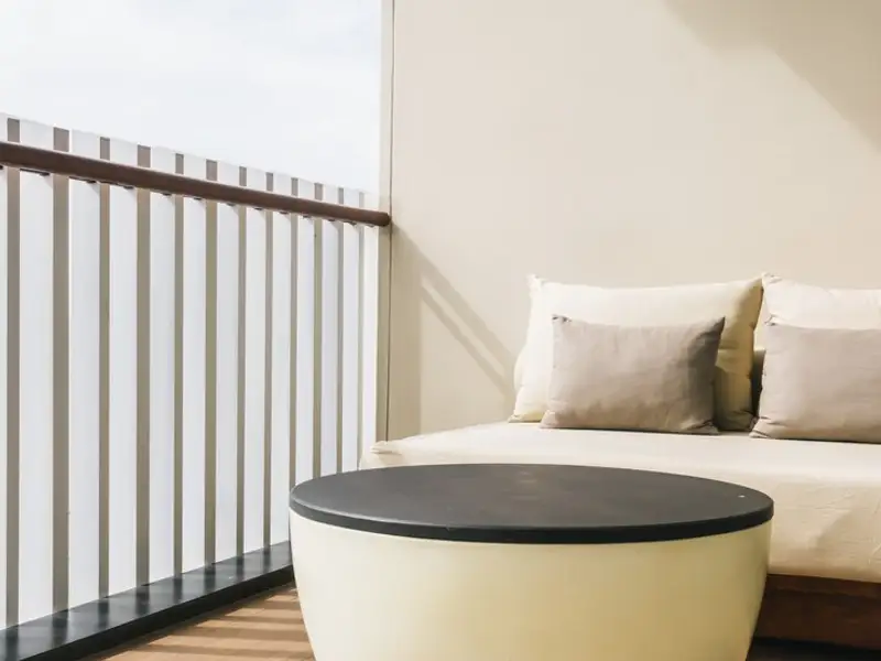 10 trucuri simple privind amenajarea balconului în stil minimalist, dar elegant