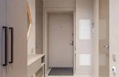 Smart Design in the Hallway - 10 Solutions for Intelligent Hallway Design