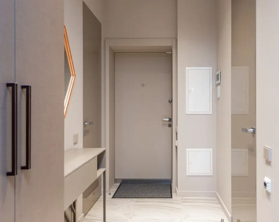 Smart Design in the Hallway - 10 Solutions for Intelligent Hallway Design