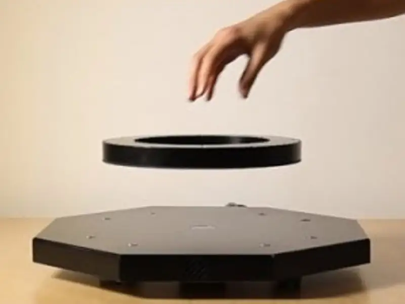 Un dispozitiv magnetic uimitor care da impresia ca obiectele plutesc