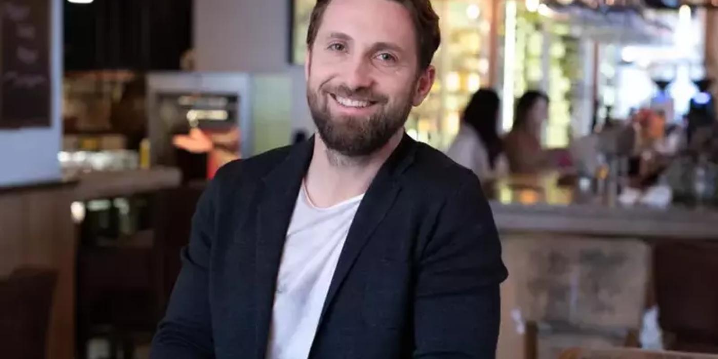 Ce s-a întâmplat la restaurantul lui Dani Oțil din București cu un client: „Avem niște țărănoi printre noi, cu mega mașini”