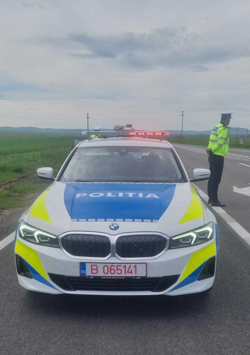 DN 2 (E 85) va fi închis, sâmbătă seară, între localităţile Dărmăneşti şi Siret din judeţul Suceava, din cauza a două transporturi agabaritice şi a unei coloane de 1500 de TIR-uri formată la vama Siret