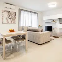 Decor modern si primitor pentru un apartament luminos cu 2 camere