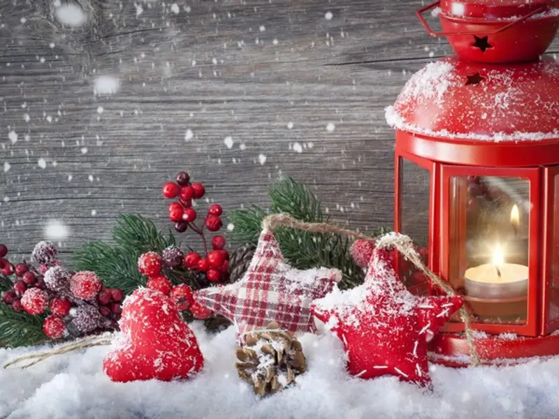 Decoratiuni de sarbatoare cu lumanari