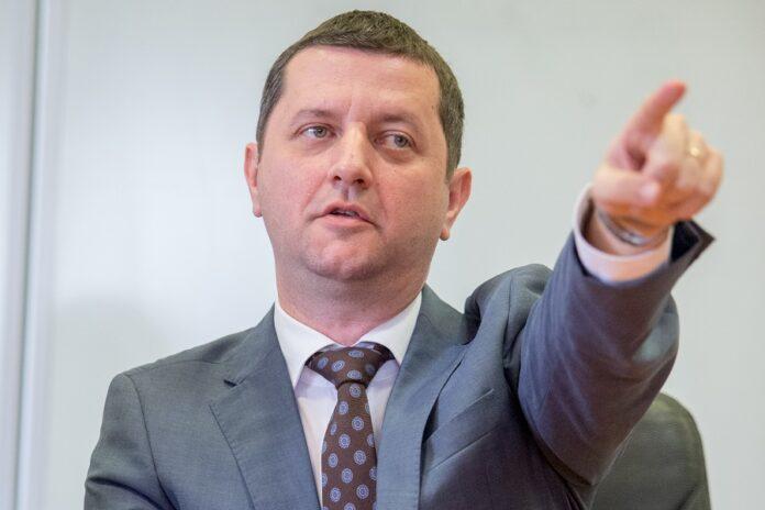 Cum oprește Cluj-Napoca „hemoragia creierelor”? O analiză a strategiei de dezvoltare inteligentă a Clujului.