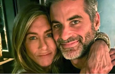 Imagini cu Jennifer Aniston și presupusul partener, la New York