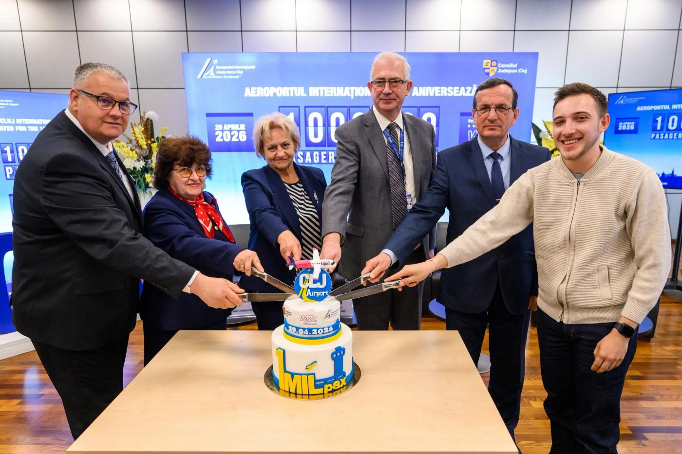 Record la Aeroportul Internațional Cluj: Pasagerul cu numărul 1.000.000, celebrat cu 16 zile mai devreme față de anul trecut