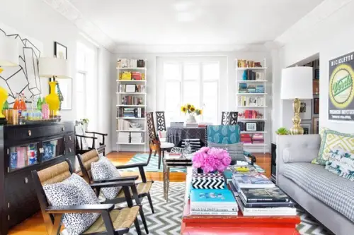 Un apartament central mic si colorat