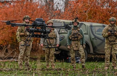 Ucraina face 100.000 drone/an cu 8.500$ bucata. România vrea să „fure meserie” și să le producă la Brașov